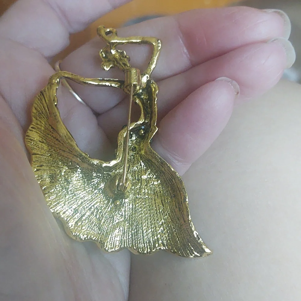 Spanish Dancer Brooch